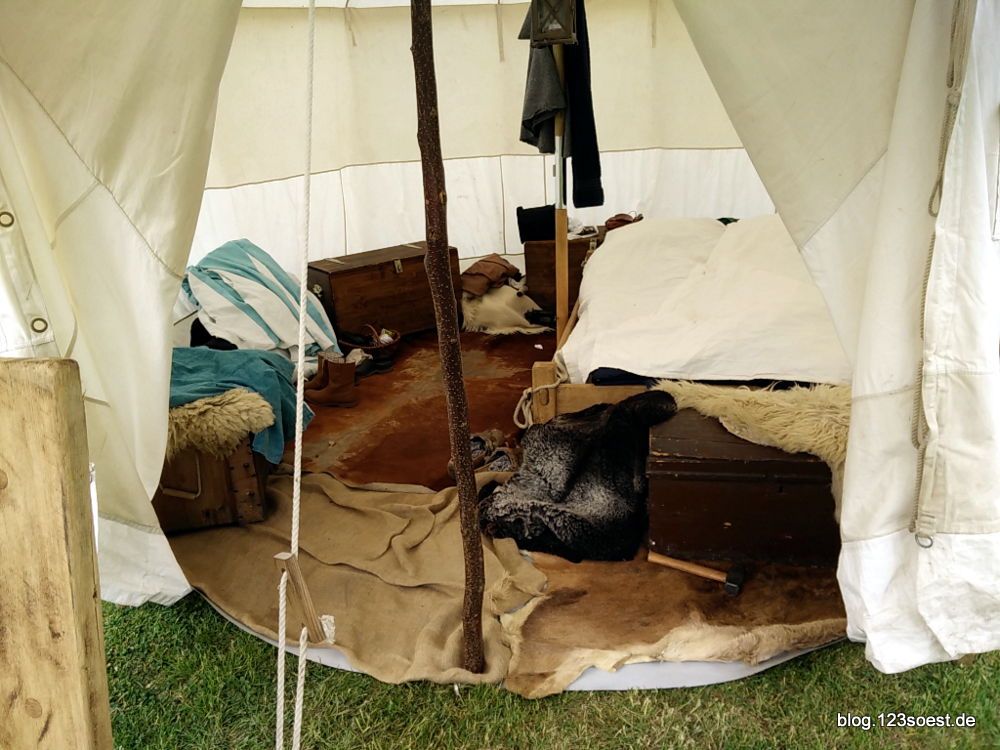 Im Zelt